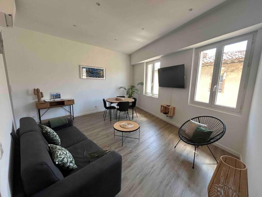 Duplex Au Coeur Du Village De Каси Экстерьер фото