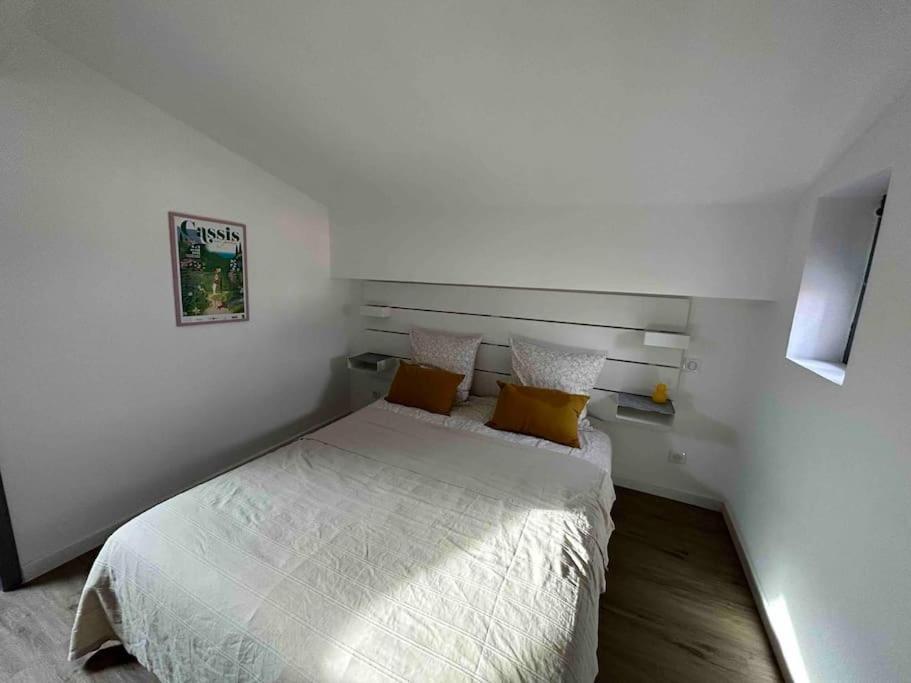 Duplex Au Coeur Du Village De Каси Экстерьер фото